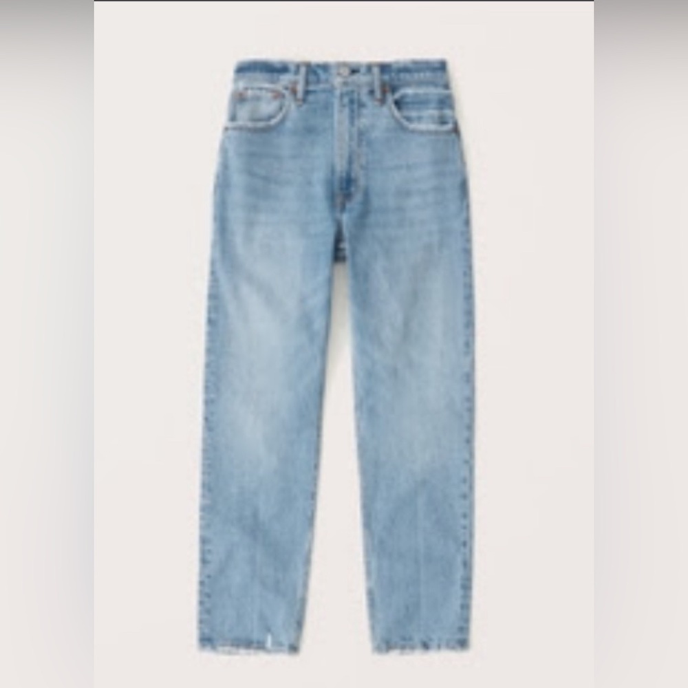 NWT Abercrombie & Fitch High Rise Mom Jeans